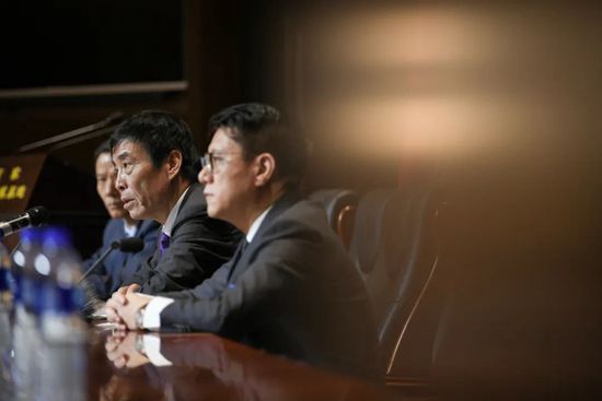 成人精品视频一区二区三区